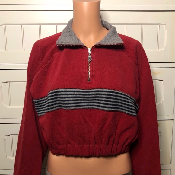 Covington Tops - Cropped stripped red sweater